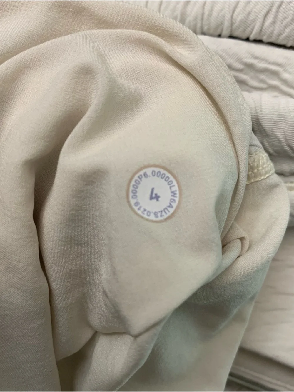 Lululemon Feel The Pleat crop athletic wear pants - Picture 8 of 8